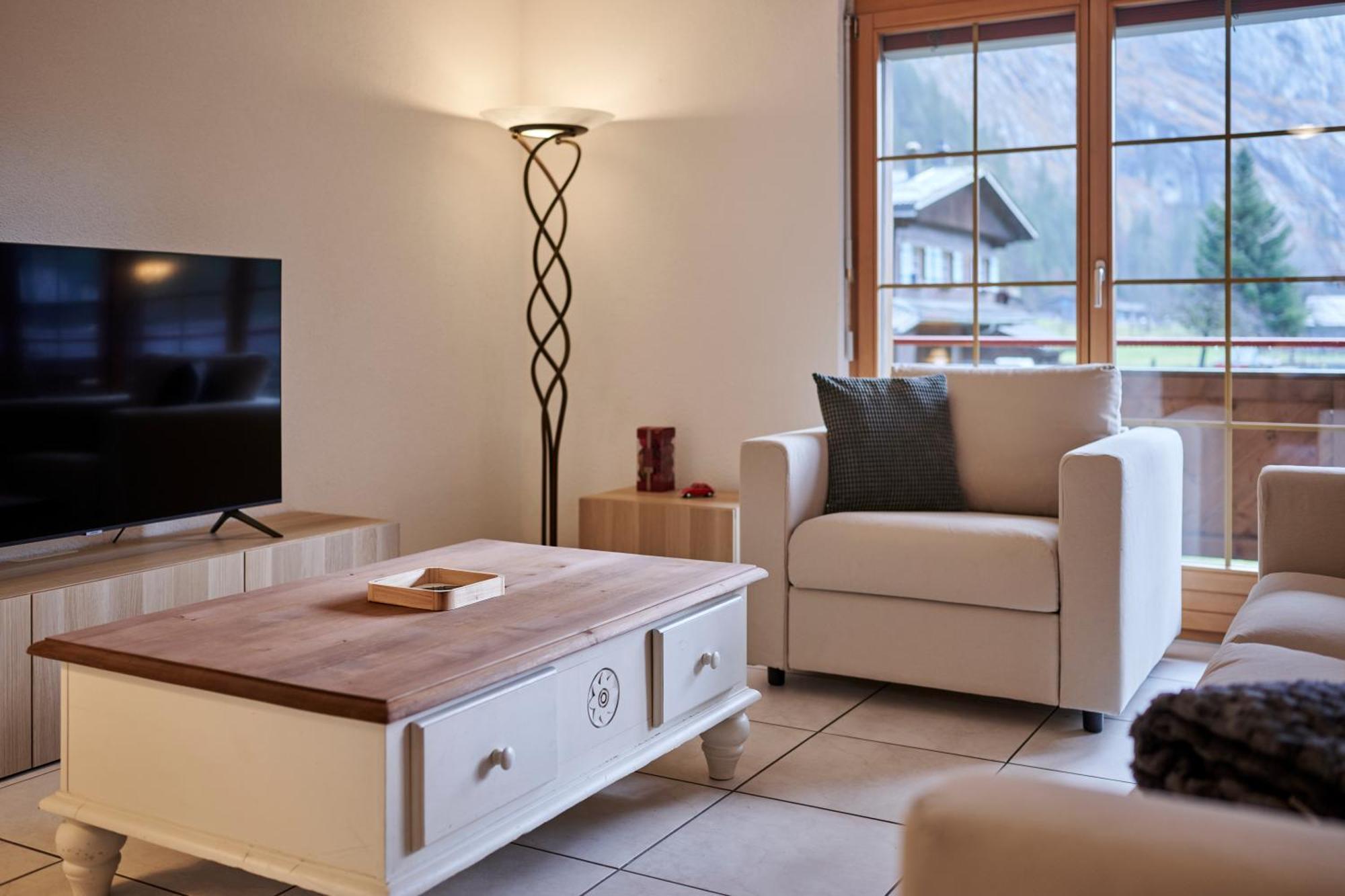 Apartment Mountain View, Luxury, Spacious With Best Views Лаутербрунен Екстериор снимка