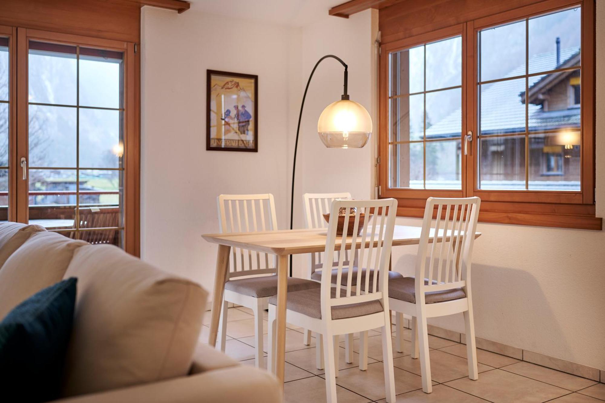 Apartment Mountain View, Luxury, Spacious With Best Views Лаутербрунен Екстериор снимка